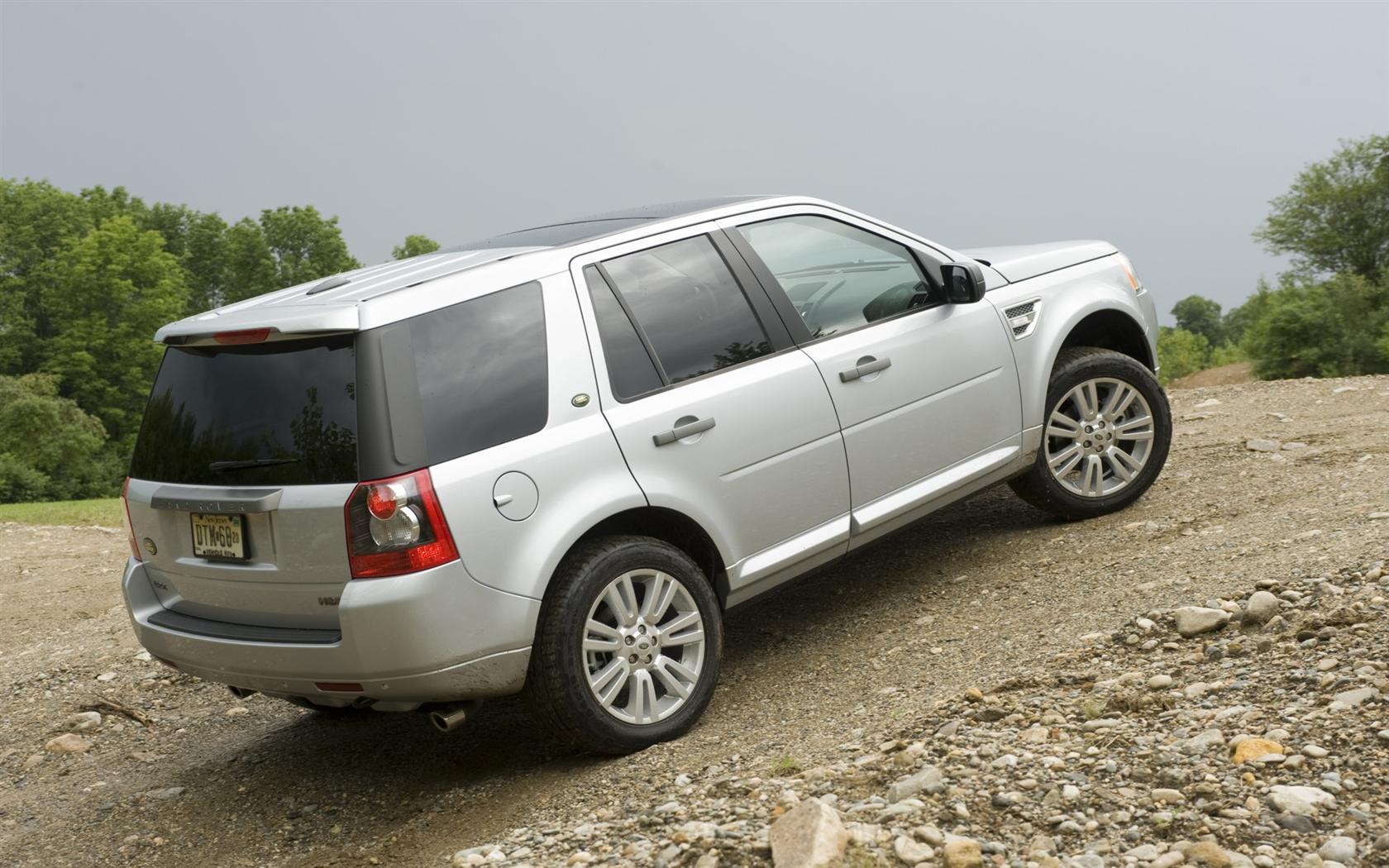 2011 Land Rover LR2